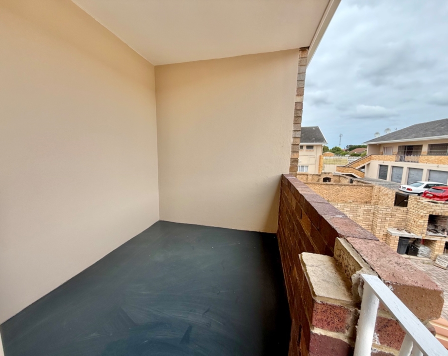 2 Bedroom Property for Sale in Kabega Park Eastern Cape